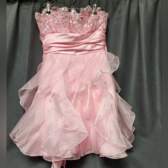 Women's Masquerade Strapless Pink Beaded Dress, Size 5/6 - Picture 1 of 4